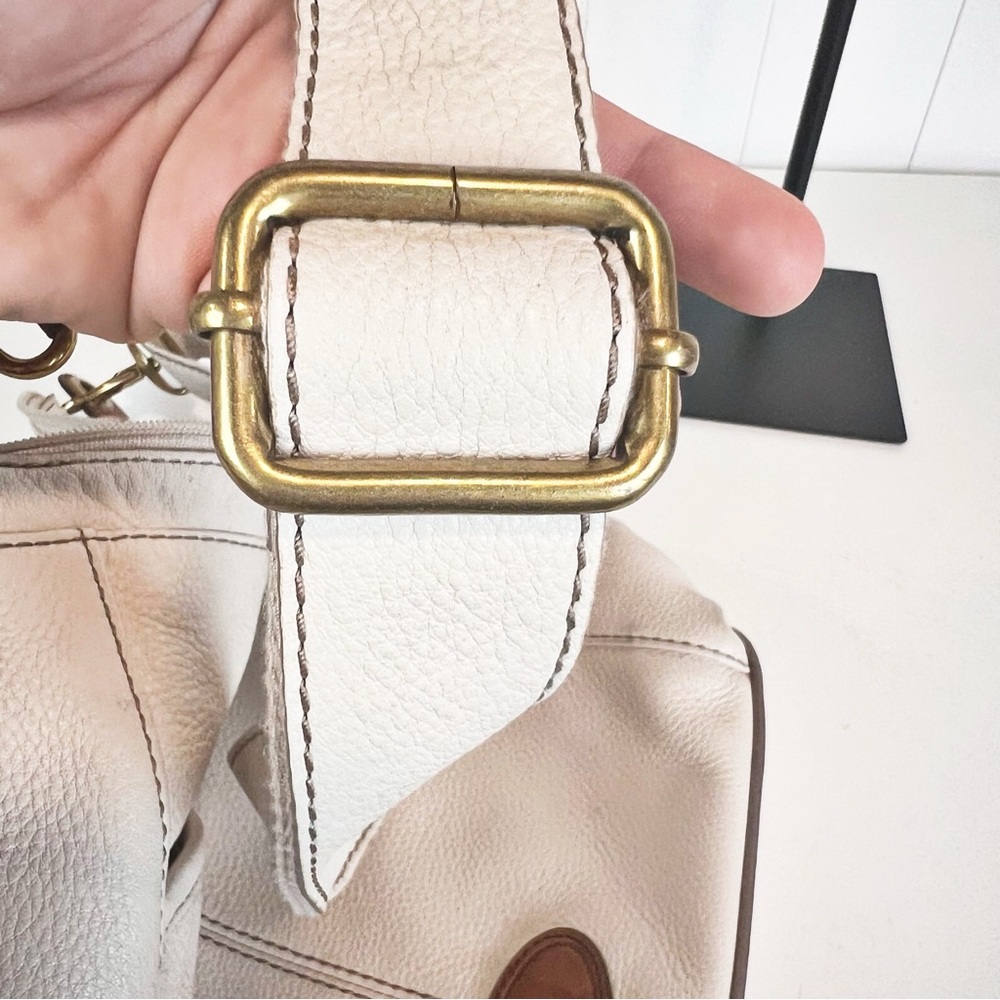 Vintage Fossil Crossbody White Textured Leather Multi Pocket Adjustable Strap - Picture 15 of 15